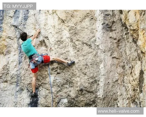 成都攀岩队的反击之路:挑战与收获的深度解析 成都攀岩队的反击之路:挑战与收获的深度解析