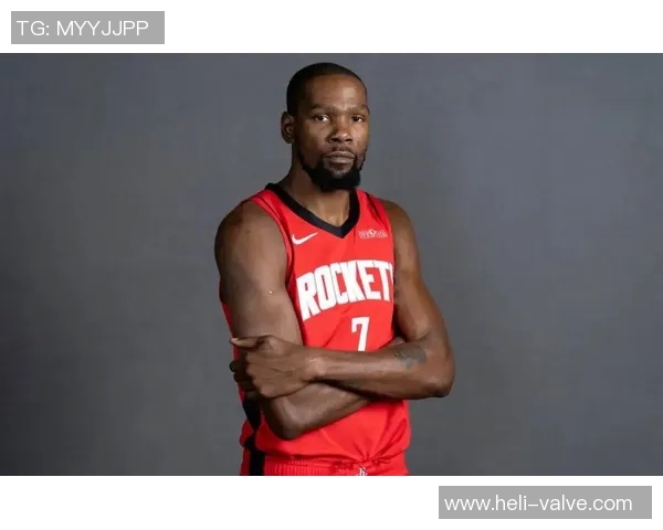 凯文杜兰特的篮球传奇之路与个人成长历程探讨